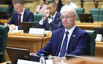 Владимир Киселев