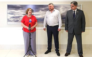 Открытие в Совете Федерации выставки творческих работ президента Международного союза художников-анималистов Сергея Ильинского-Акулова