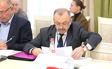 Заседание Постоянной комиссии МПА СНГ по изучению опыта государственного строительства и местного самоуправления (автор: Пресс-служба Министерства экономики и территориального развития Республики Дагестан)