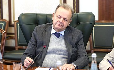 Председатель Комитета СФ по международным делам Григорий Карасин провел встречу с Послом Бразилии в России Родриго Соаресом
