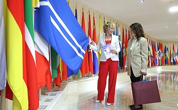 Дина Оюн приняла участие в церемонии вручения спецприза 2 международного буддийского кинофестиваля