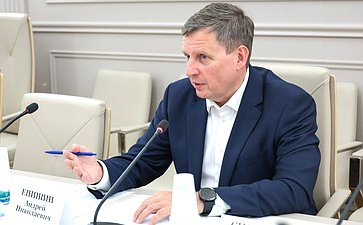 Андрей Епишин