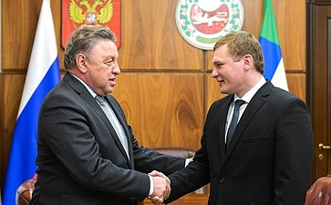 Вячеслав Тимченко провел расширенное заседание по вопросам контрольно-надзорной деятельности в Республике Хакасия
