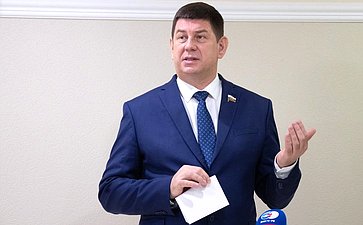 Выставка гобеленов Н. Озерной в Совете Федерации