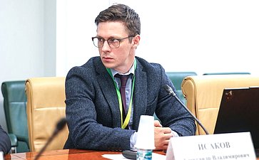 Круглый стол Комитета СФ по экономической политике на тему «Формирование экономики предложения в России: условия и факторы»