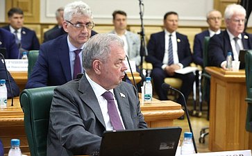 Встреча сенаторов Российской Федерации с Министром экономического развития РФ Максимом Решетниковым в формате «Открытого диалога»