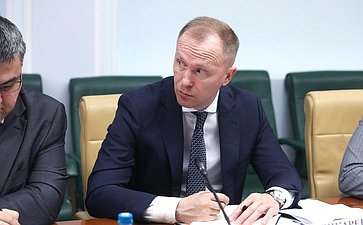 Совещание «Роль налоговых льгот в стимулировании научно-технологического развития РФ и повышении результативности научных исследований: эффективная мера государственной поддержки научной и инновационной деятельности или инструмент налоговой оптимизации»