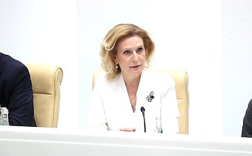 Инна Святенко