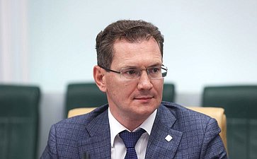 Совещание Комитета Совета Федерации по социальной политике совместно с Комитетом Совета Федерации по экономической политике с участием членов Экспертного совета по туризму