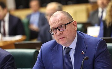 Константин Долгов