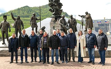 Сенаторы посетили промышленные предприятия и культурные объекты Республики Хакасия