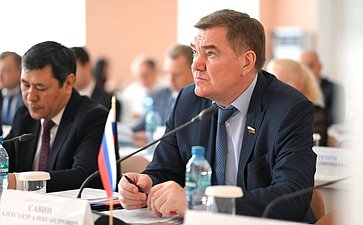 Сенаторы РФ приняли участие в заседании Постоянной комиссии МПА СНГ по изучению опыта государственного строительства и местного самоуправления