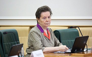 Наталья Комарова