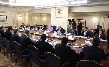 Валентина Матвиенко обсудила с Председателем Маджлиси милли Маджлиси Оли Республики Таджикистан Рустами Эмомали