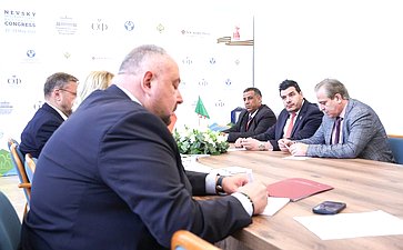 Встреча заместителя Председателя СФ Константина Косачева с заместителем Председателя Национального Народного Собрания Алжирской Народной Демократической Республики. XI Невский международный экологический конгресс