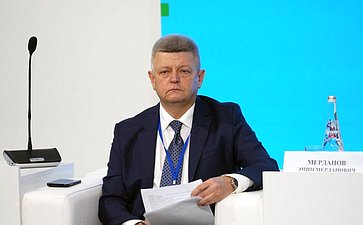 Пленарное заседание международного туристского форума Travel HUB «Содружество»