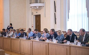 Выездное заседание Комитета СФ по науке, образованию и культуре «Целевое обучение как эффективный механизм подготовки кадров и их закрепления на рынке труда: опыт Смоленской области»