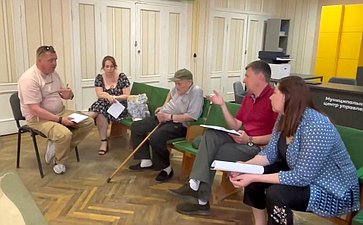 Игорь Кастюкевич провел прием по личным вопросам в пгт Новотроицкое Херсонской области