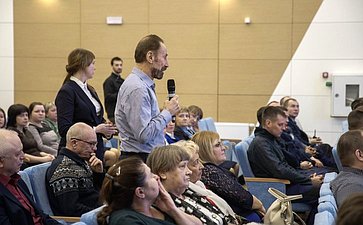 Юрий Воробьев провел встречу с жителями Вытегорского района