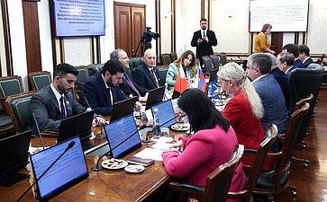 Ильяс Умаханов провел встречу с Чрезвычайным и Полномочным Послом Королевства Бахрейн в РФ Ахмедом Абдулрахманом Махмудом Аль-Саати и Главой Представительства Лиги арабских государств в России Валидом Хамидом Шилтагом