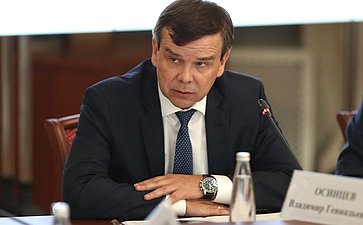 В Астрахани состоялось выездное заседание Комитета Совета Федерации по науке, образованию и культуре