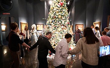 Инна Святенко поздравила детей из социальных домов Москвы и Московской области на благотворительной ёлке, которая состоялась в «Центре Искусств. Москва»