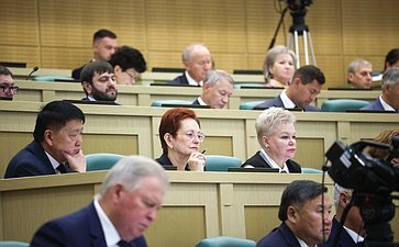 Парламентские слушания на тему «О параметрах проекта федерального бюджета на 2025 год и на плановый период 2026 и 2027 годов»