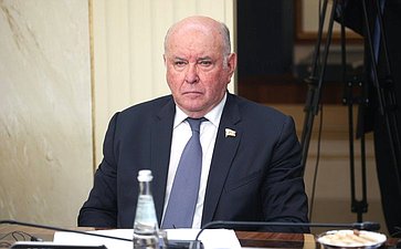 Григорий Карасин