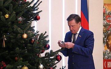 Сергей Рябухин принял участие в акции «Елка желаний»