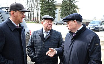 Анатолий Артамонов совершил рабочую поездку в Хвастовичский район Калужской области