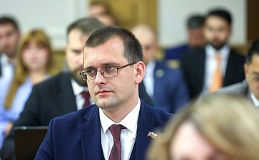 Заседание Палаты молодых законодателей при Совете Федерации
