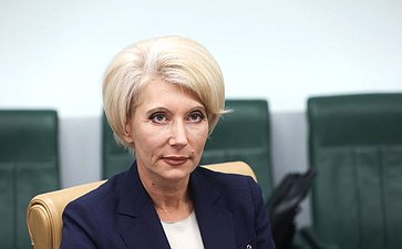 Круглый стол Комитета Совета Федерации по экономической политике «Развитие особых экономических зон технико-внедренческого типа как драйвер инноваций»
