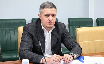 Совещание Комитета СФ по экономической политике «О проблемах, связанных с введением земельного налога на территориях Донецкой Народной Республики, Луганской Народной Республики, Запорожской области и Херсонской области»
