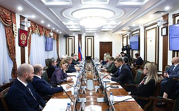 Круглый стол Комитета Совета Федерации по международным делам на тему «Инструменты противодействия информационной агрессии Запада против Российской Федерации»