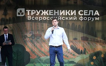 На Тверской площади в Москве в рамках мероприятий Второго форума тружеников села состоялось торжественное награждение победителей четвертого Национального органического конкурса