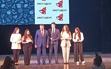 Сергей Рябухин принял участие в торжественных мероприятиях, посвященных Дню знаний и началу нового учебного года