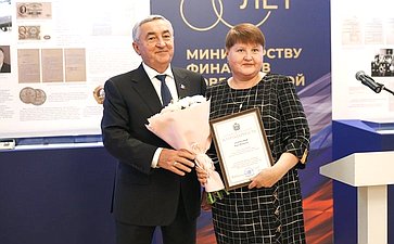 Елена Писарева приняла участие в торжественных мероприятиях, посвящённых 80-летним юбилеям деятельности финансовой службы и органов юстиции в Новгородской области