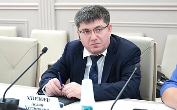 Совещание Комитета СФ по бюджету и финансовым рынкам «По отдельным вопросам администрирования туристического налога»