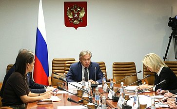 Заседание Комиссии СФ по информационной политике и взаимодействию со СМИ на тему «Запад и ООН. Удар по России под видом реформы?»