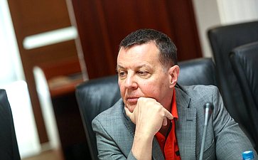 Совещание Комитета СФ по аграрно-продовольственной политике и природопользованию «Проблемы и перспективы развития автоматизированной торговли в Российской Федерации – качество воды в розлив»