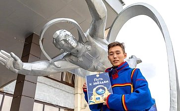 Денис Гусев провёл встречу c руководителем некоммерческой организации дополнительного образования «Друзья Заполярья»