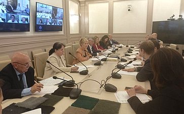 Сергей Михайлов провел рабочее совещание по научному и кадровому обеспечению комплексного развития шерстяной отрасли