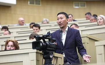 Пленарное заседание Второго Форума тружеников села