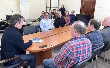 Ирек Ялалов провел встречу с молодыми специалистами, занимающимися проектированием мостов, путепроводов и другой дорожной инфраструктуры Республики Башкортостан