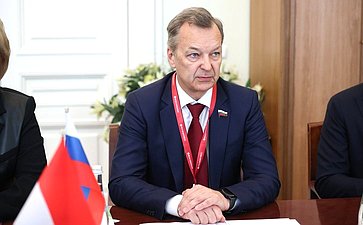Андрей Яцкин
