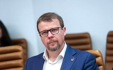 Заседание секции «Цифровая промышленность» Совета по развитию цифровой экономики при СФ «Распространение Российских цифровых платформ и продуктов»