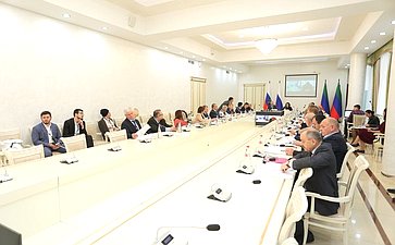 Заседание Постоянной комиссии МПА СНГ по изучению опыта государственного строительства и местного самоуправления (автор: Пресс-служба Министерства экономики и территориального развития Республики Дагестан)