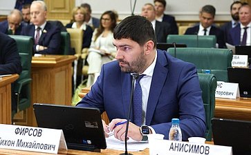 Парламентские слушания на тему «Вопросы управления комплексами индивидуальных жилых домов»