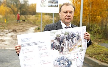 Сенаторы осмотрели площадки, отведенные под реализацию проектов комплексного развития территории и Церковь Иоанна Предтечи в Толчкове