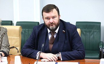 Дмитрий Ворона